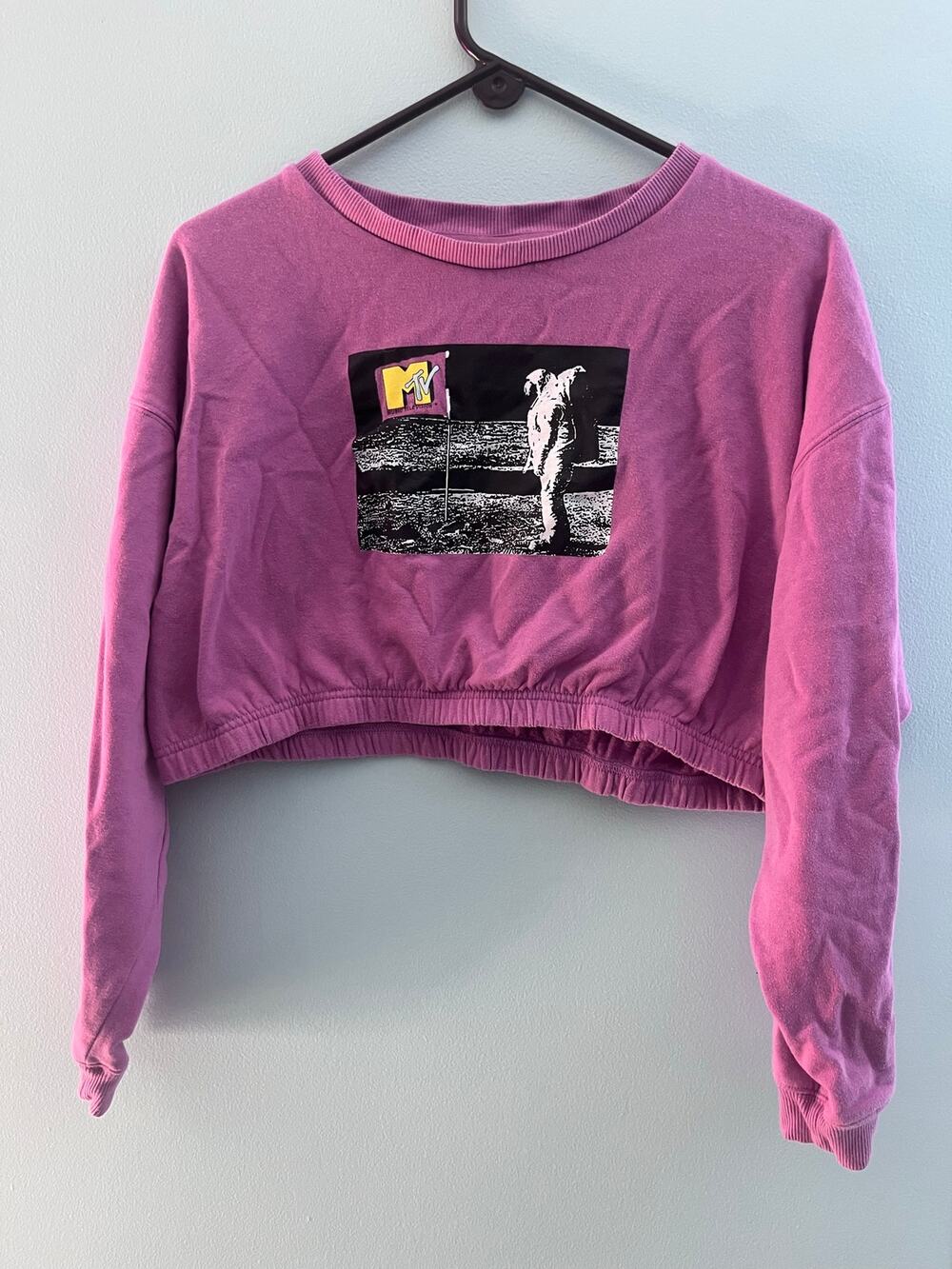 MTV Man on the Moon Cropped Crewneck XXL